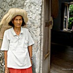 An Ivatan woman wearing a vakul